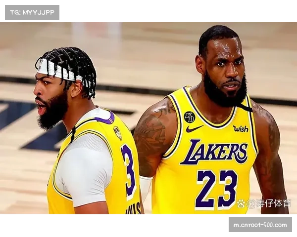 詹姆斯直言失去戴维斯后湖人防守最差,怀念浓眉的防守体系 詹姆斯直言失去戴维斯后湖人防守最差,怀念浓眉的防守体系